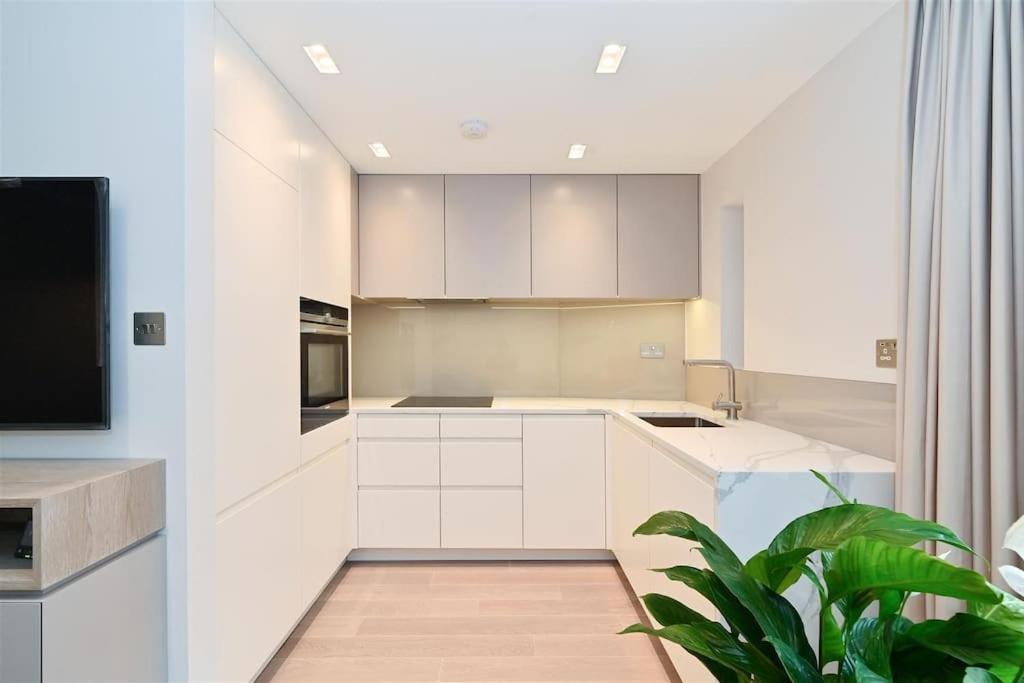 Ultra Luxury 3 Bed Mayfair Apartment London Exterior photo